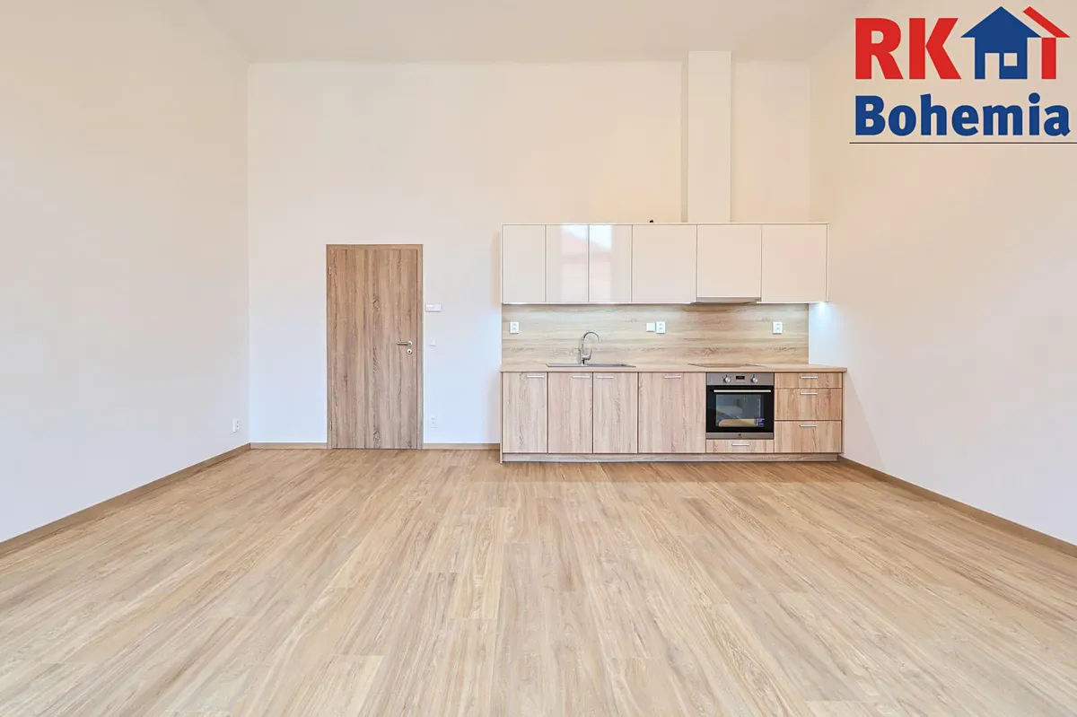Pronájem bytu 1+kk 38 m²